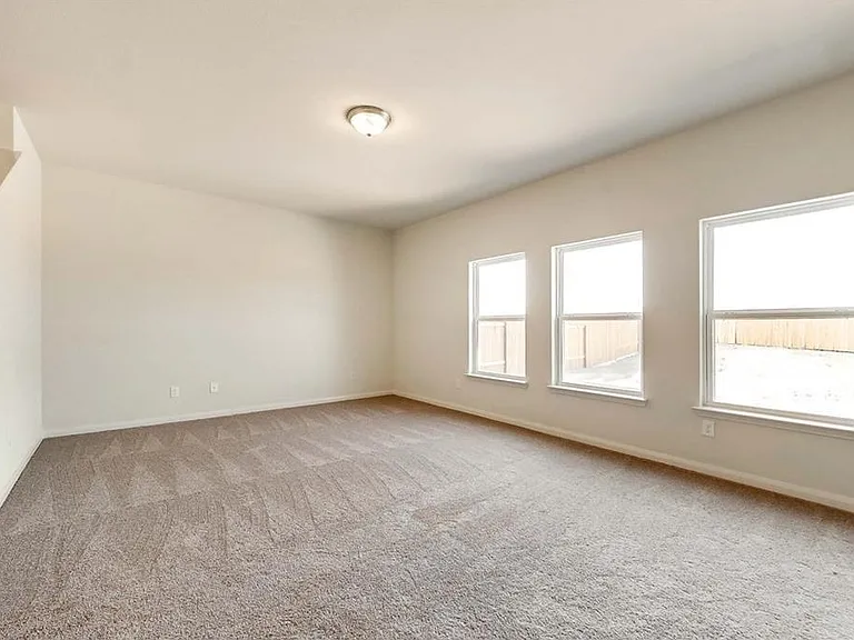 1810 Douglas St — Photo 16