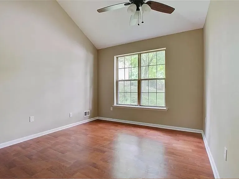 3151 Cypress Ct — Photo 10