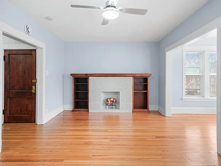 2056 W Birchwood Ave #2 — Photo 3