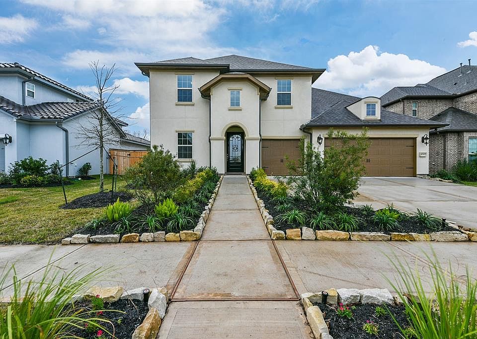 1st image of 10307 Deerpark Dr