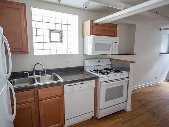 4th image of 4356 N Winchester Ave #G