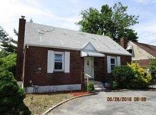 251 Elmont Rd, Elmont, NY 11003