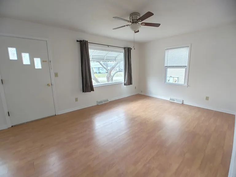 812 Osage St — Photo 2