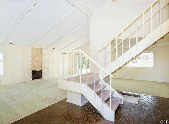 5th image of 10686 Equestrian Dr