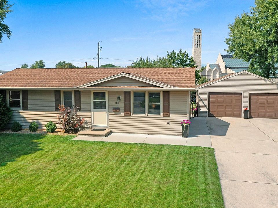 1st image of 1118 Westwood Dr