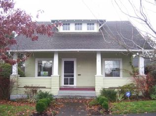 7704 SE Morrison St, Portland, OR 97215