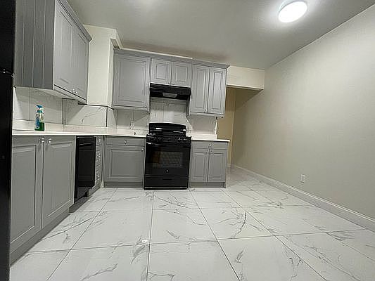 4th image of 3412 31st Ave Floor 2