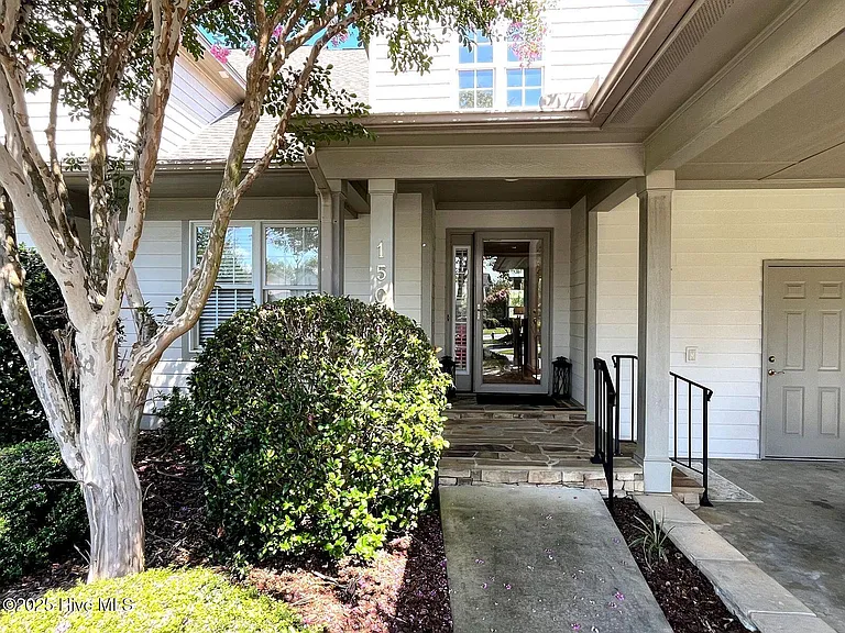 150 Starland Ln — Photo 2