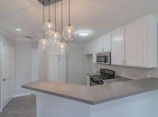 Warner Center Townhomes, Canoga Park, CA 91303