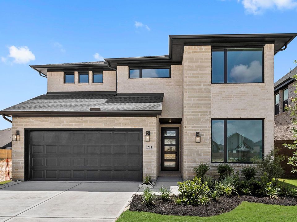 1st image of 211 Madrone Trl