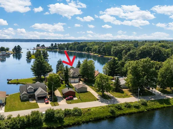 7039 W White Birch Ave, Lake City, MI 49651