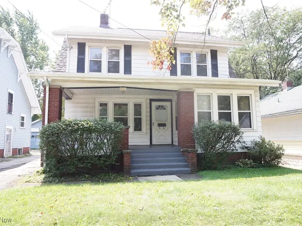 896 Lakewood Blvd, Akron, OH 44314