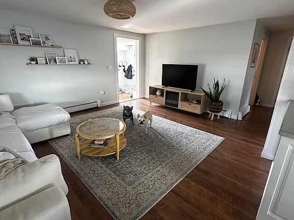 4th image of 8 44th St #1