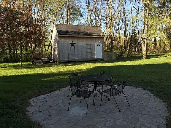 4th image of 104 Cherokee Dr