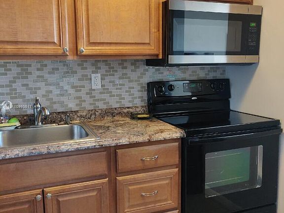 3rd image of 9021 Sunrise Lakes Blvd APT 212
