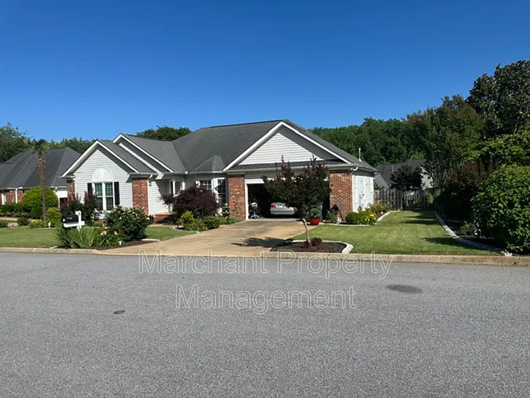 8 Capstone Ct — Photo 1