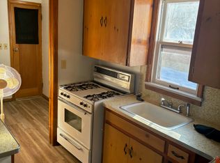 902 1/2 Wyoming St, Rock Springs, WY 82901