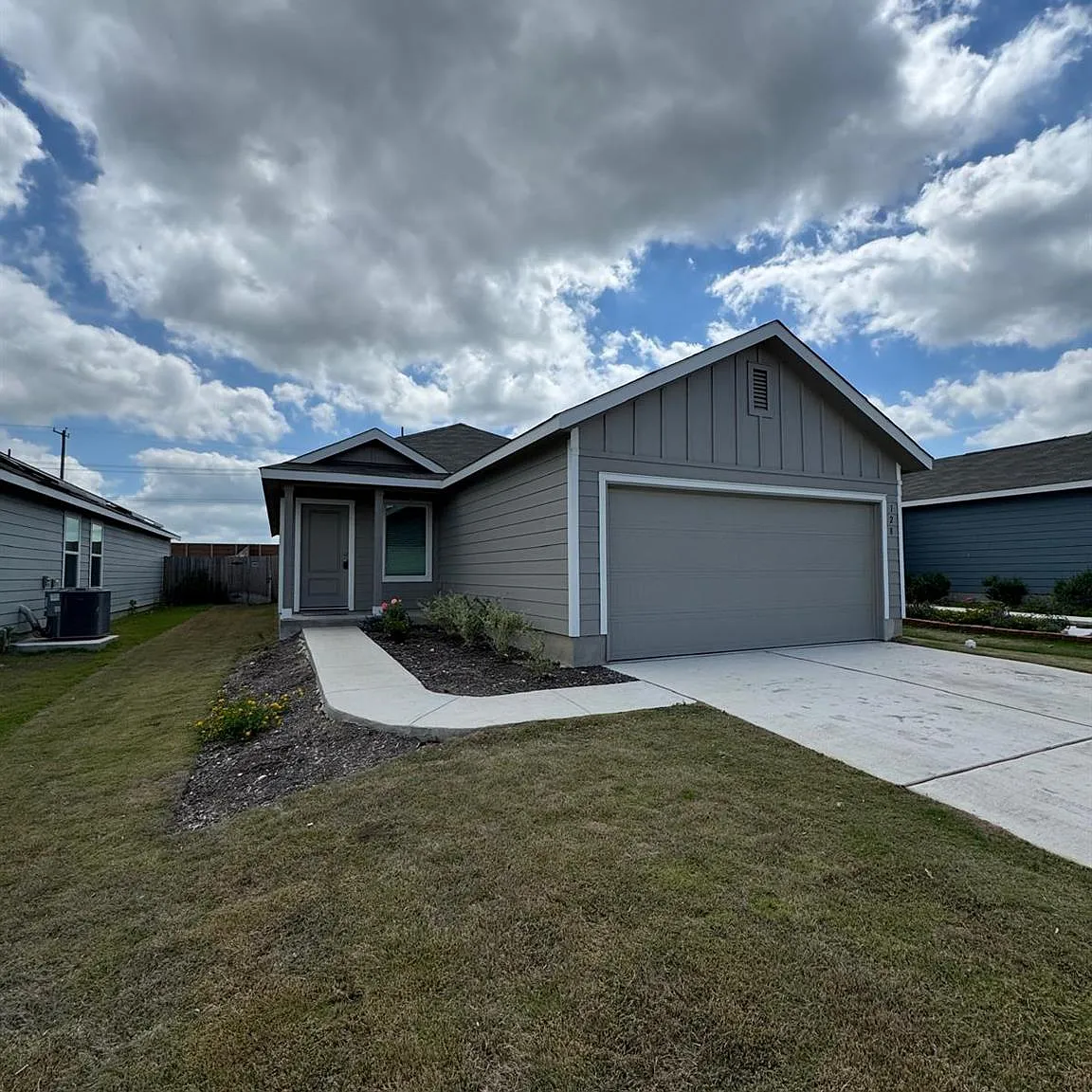 3 bed, 2.0 bath, 1213 sqft, $1,750 — Photo 2