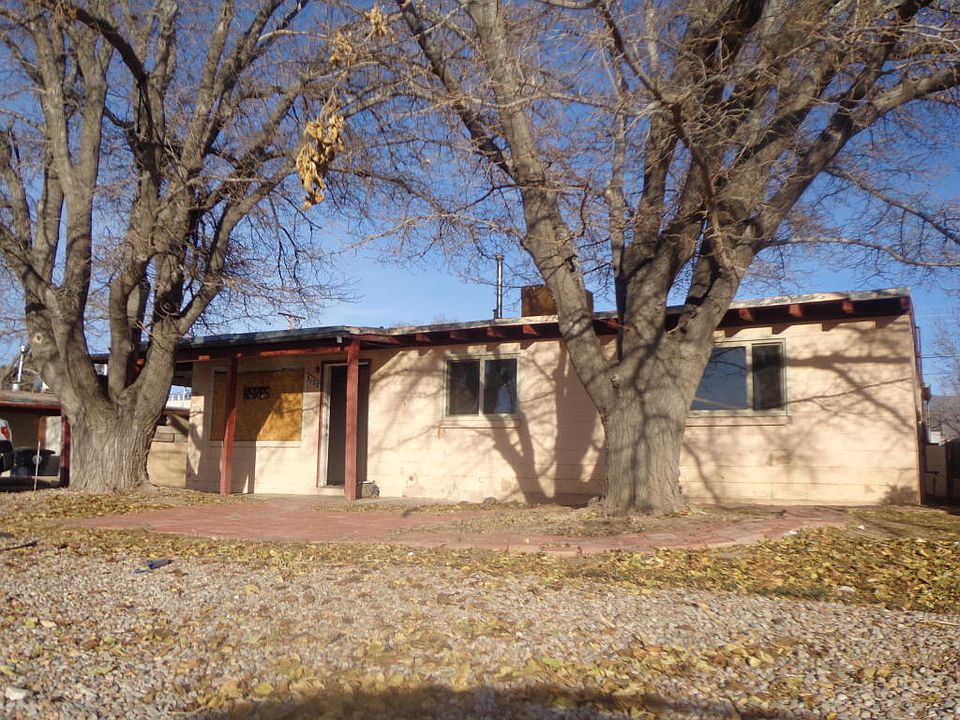 1st image of 3122 Montclaire Dr NE