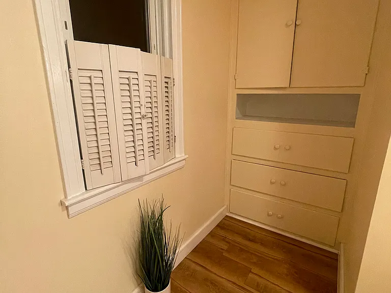449 Buckingham Ave #1 — Photo 10