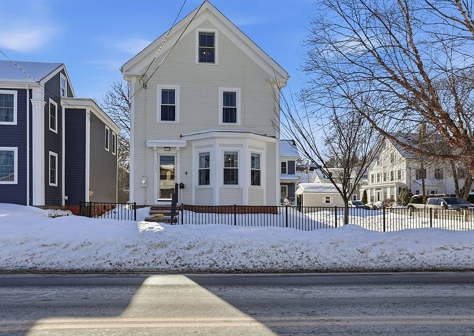 1st image of 297 Merrimac St