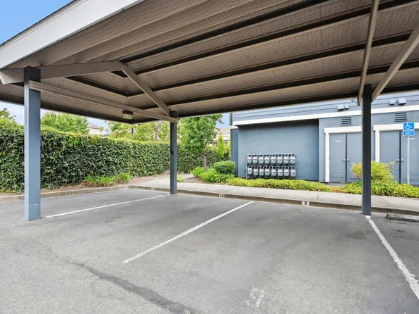 Marketplace Apartments, 2315 Lomitas Ave APT 204, Santa Rosa, CA 95404