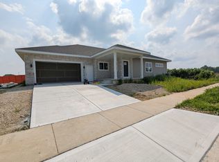 2949 Blue Grass Dr, Stoughton, WI 53589