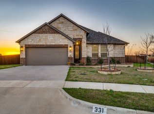 331 Osage Ct, Krum, TX 76249