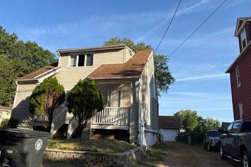 2nd image of 503 Rothrock Ave