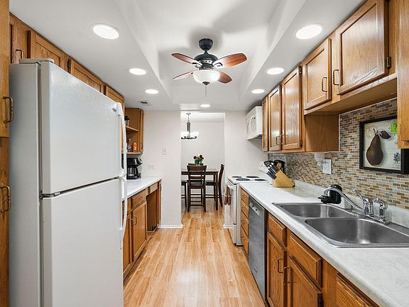 5th image of 8750 Harrison Ave APT 202
