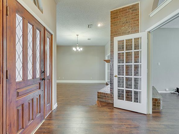 3rd image of 1906 Campfire Ct