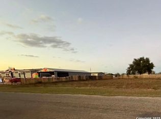 17&16 Merle LOT 16/17, Dilley, TX 78017