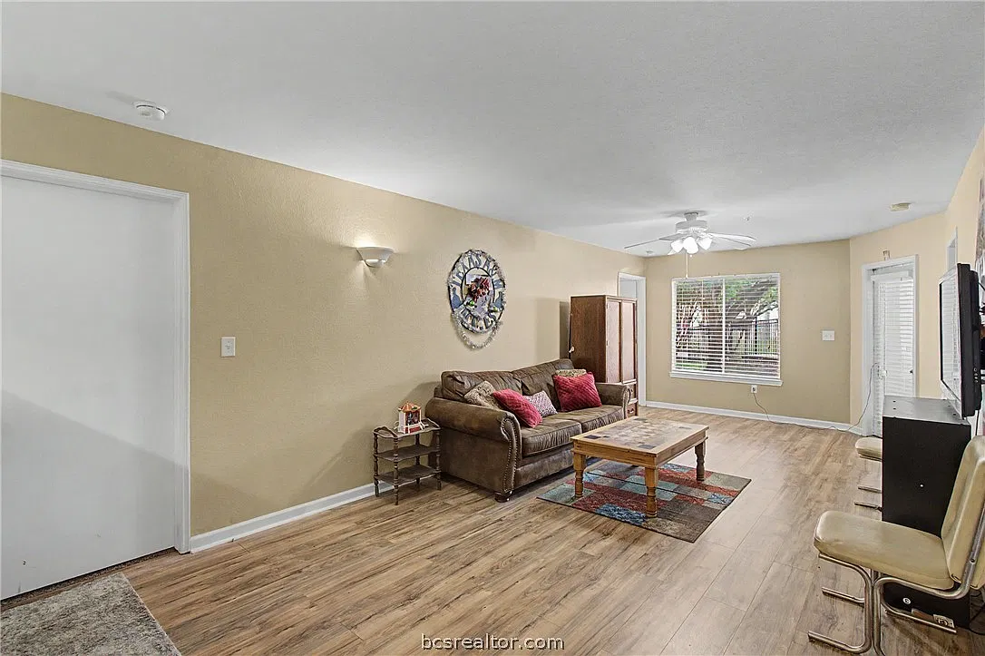 2 bed, 1236 sqft, $500 — Photo 3