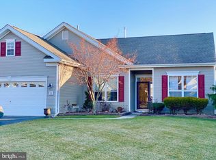 4 Taylor Ct, Columbus, NJ 08022