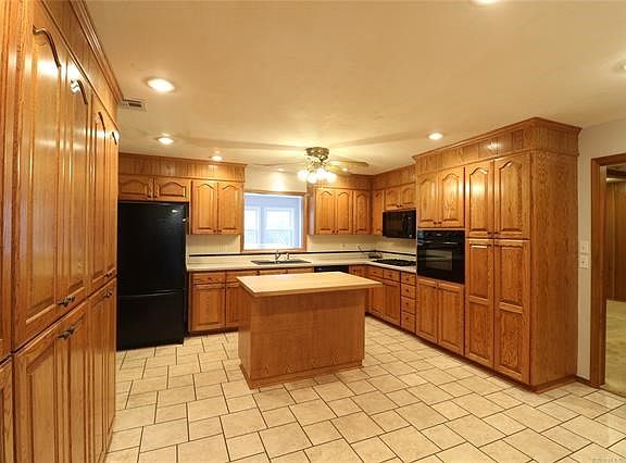 Casual Dining area and Kitchen from Formal Dining area