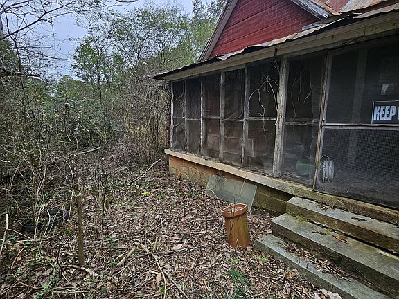 2nd image of 177 Fairground Rd