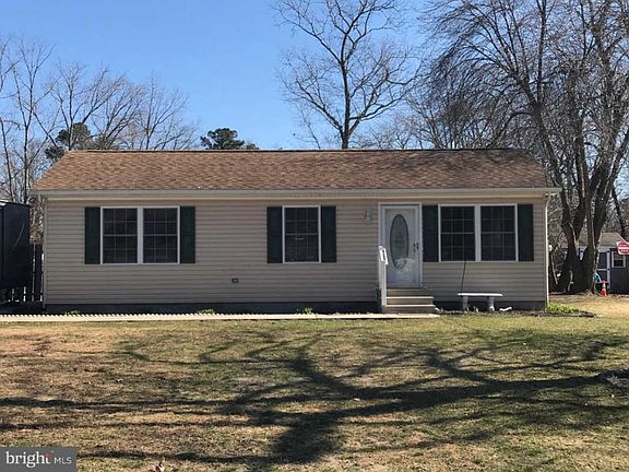 5th image of 218 Sherwood Dr