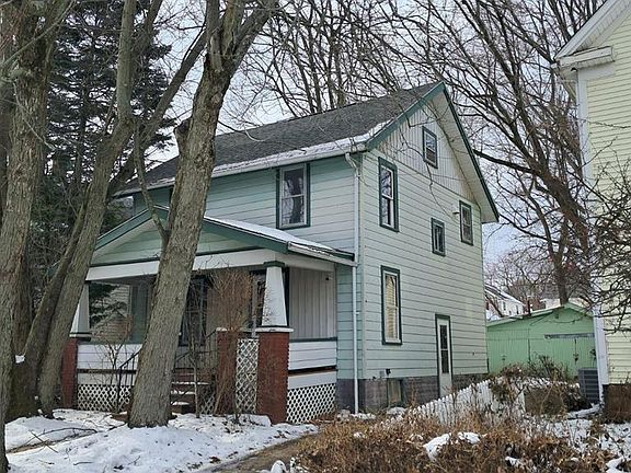 2nd image of 240 Poplar St