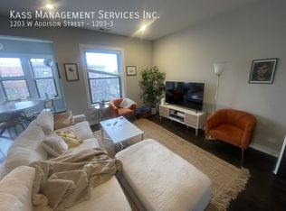 1203 W Addison St #3, Chicago, IL 60613