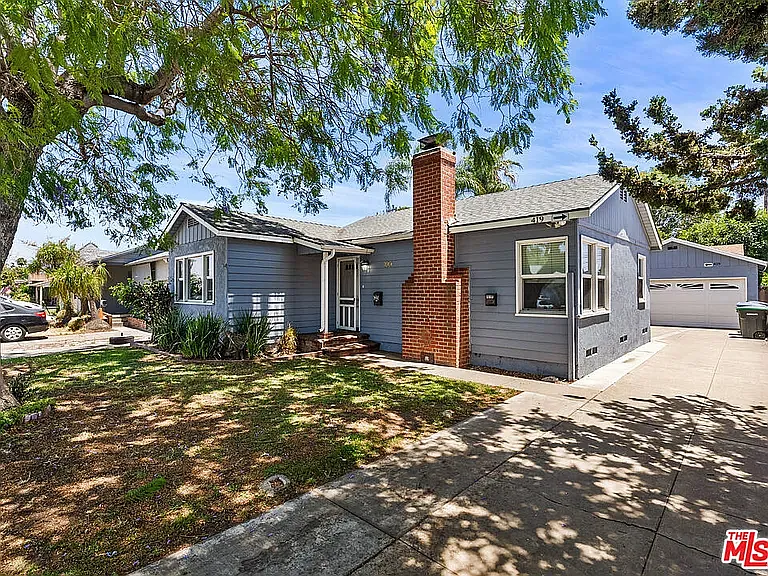 419 N Citrus St — Photo 1