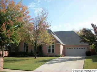 3304 Cedarhurst Dr SW, Decatur, AL 35603