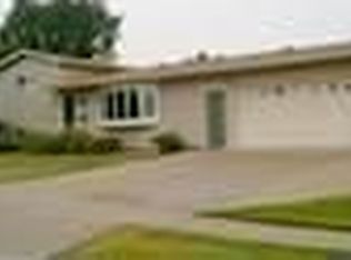 2010 7th Ave NW, Minot, ND 58703