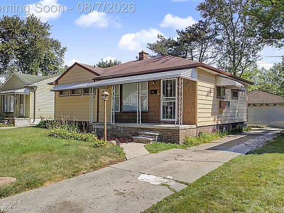 3rd image of 28040 Rosewood St