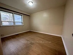 579 Sheppard Ave E — Photo 7