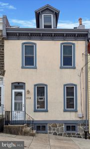 212 Dawson St, Philadelphia, PA, 19128