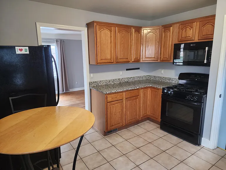 46 Woodward Heights Blvd — Photo 28