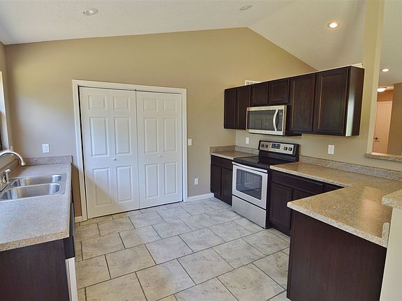 4th image of 4183 Farmwood Ct