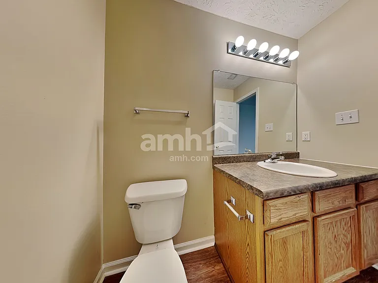 1117 Long Meadow Dr — Photo 13