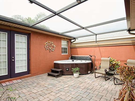 3rd image of 578 Barcelona Dr
