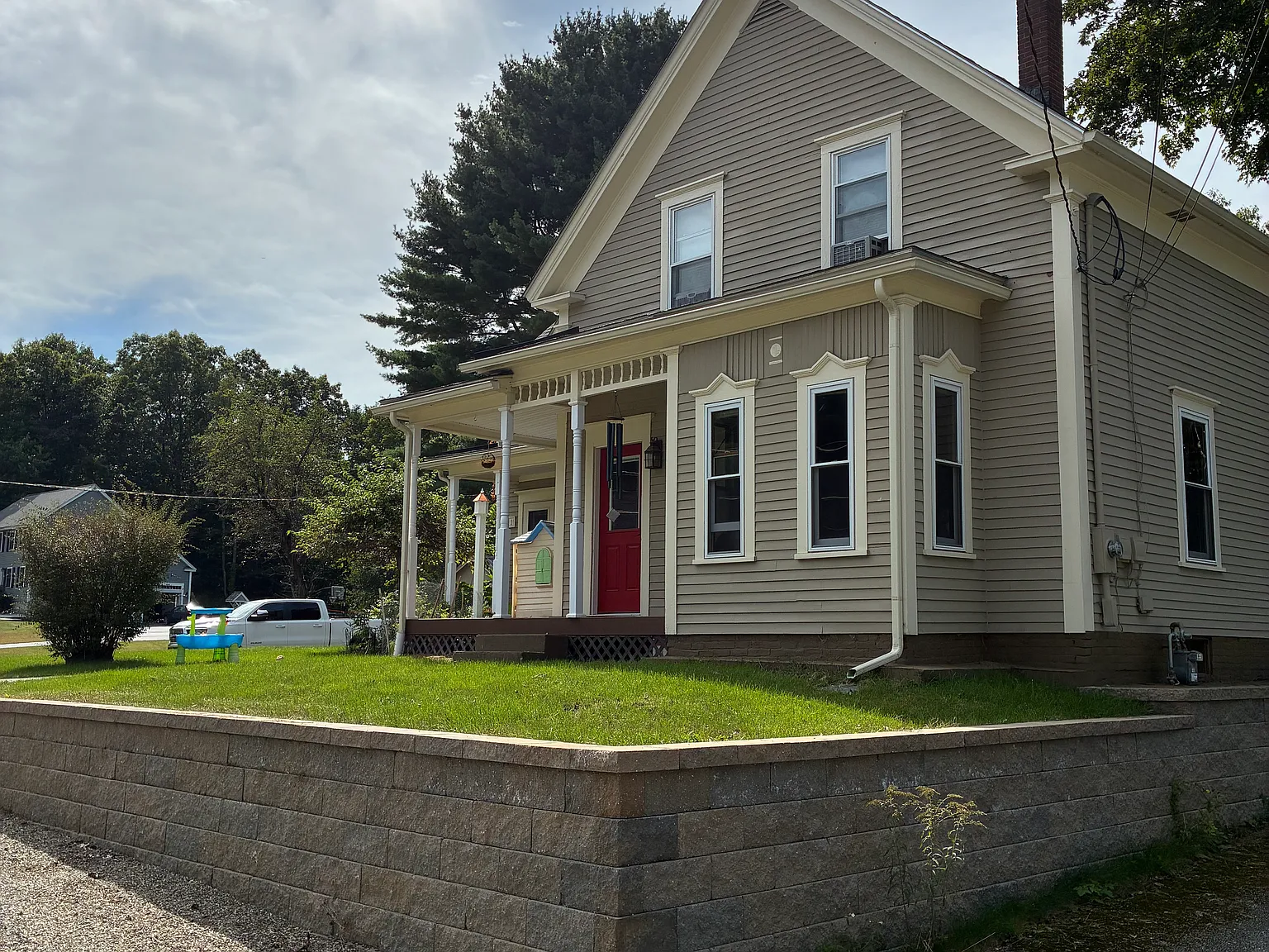 4 bed, 1978 sqft, $3,900 — Photo 3